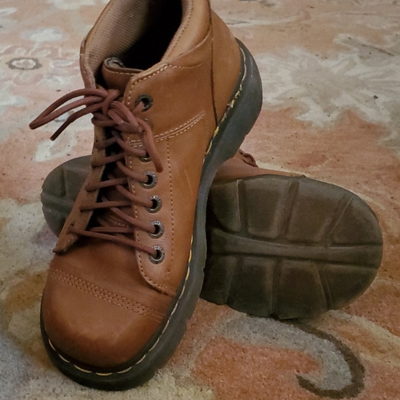 Vintage Yolanda Dr. Martens - Picture 6 of 6